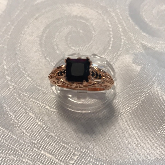 Rose Gold filled black sapphire simulated ring. - Picture 5 of 8